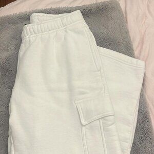 Aritzia Women's White Joggers-tracksuits